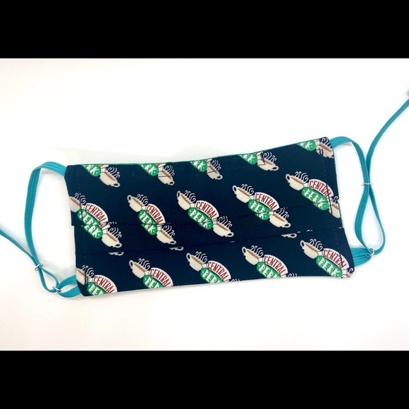 Central Perk Friends Adjustable Pleated Facemask - Picture 4 of 4